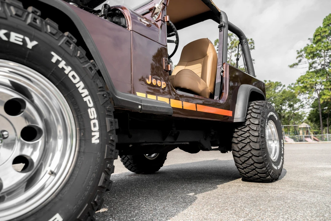 1992 Jeep YJ Wrangler - Image 12 of 31