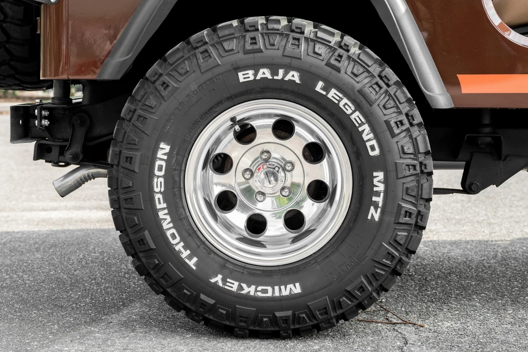 1992 Jeep YJ Wrangler - Image 29 of 31