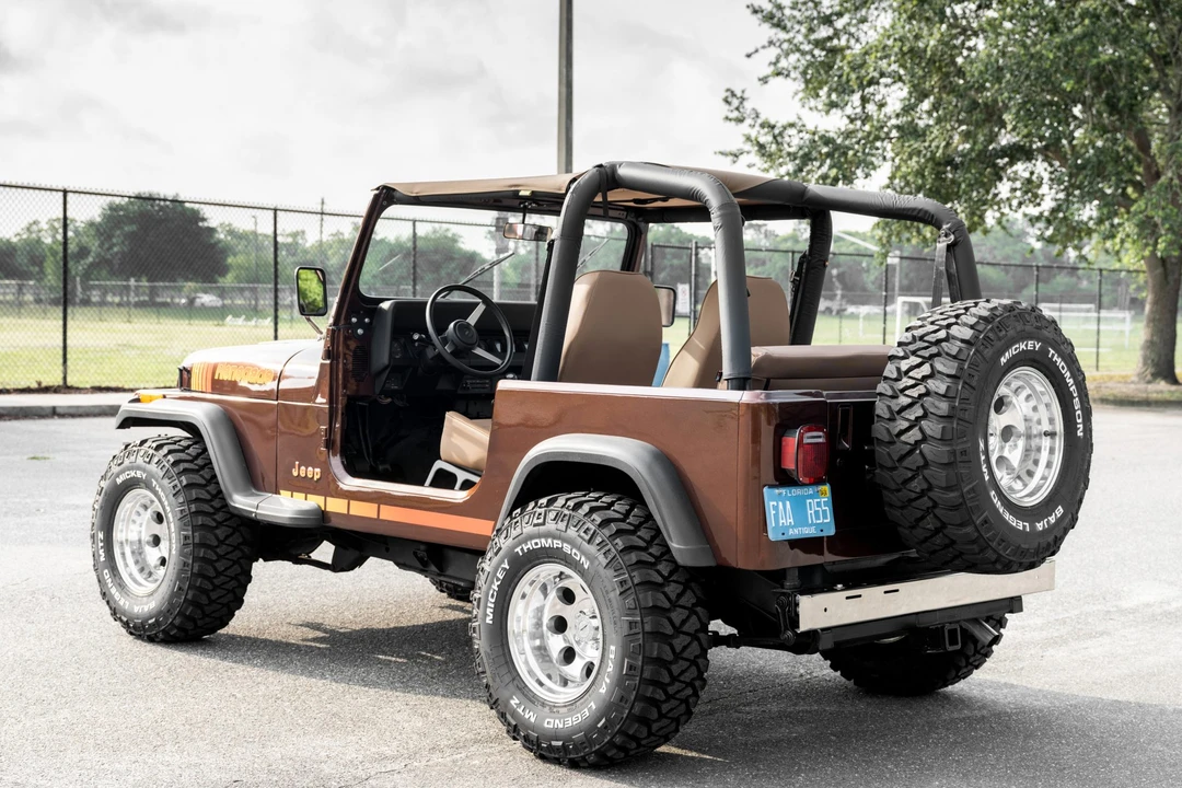 1992 Jeep YJ Wrangler - Image 4 of 31