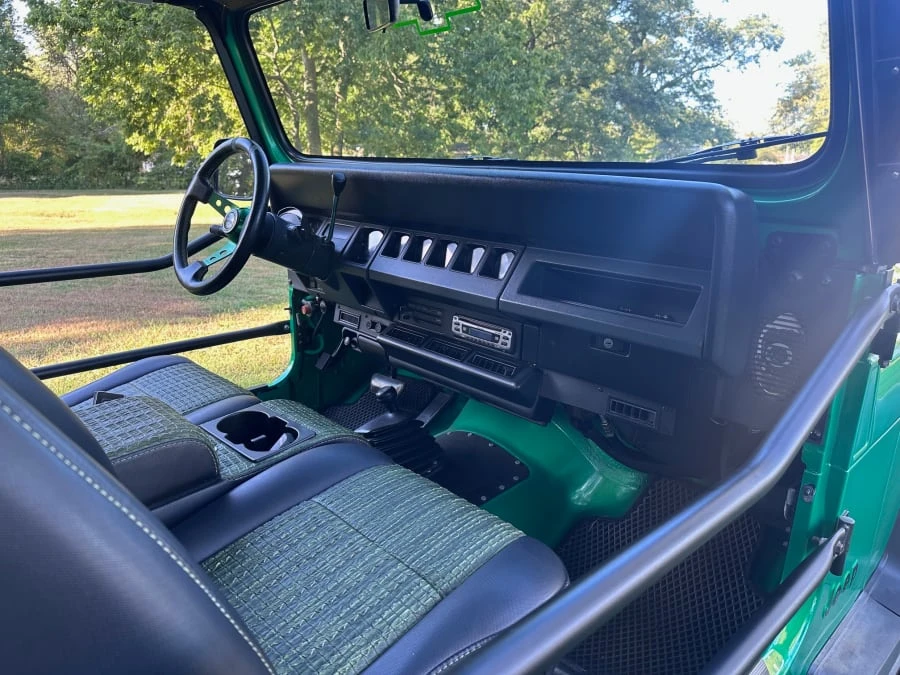 1992 Jeep YJ Wrangler - Image 11 of 17