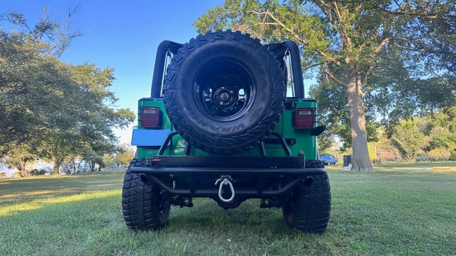 1992 Jeep YJ Wrangler - Image 4 of 17