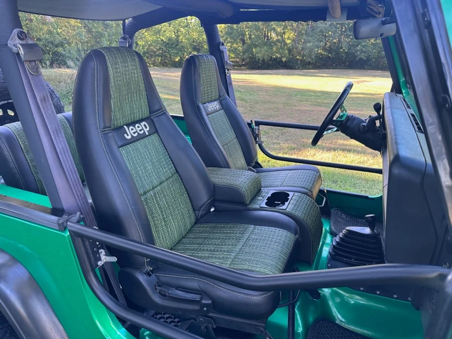 1992 Jeep YJ Wrangler - Image 12 of 17