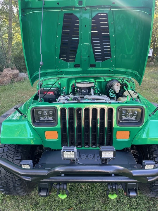 1992 Jeep YJ Wrangler - Image 16 of 17