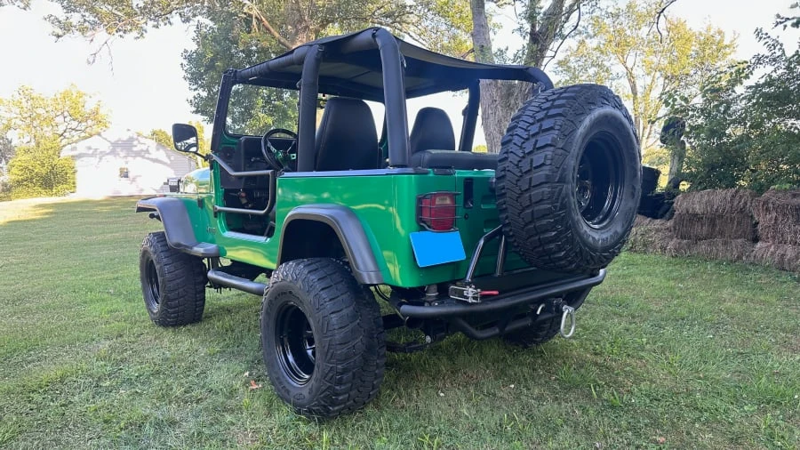 1992 Jeep YJ Wrangler - Image 3 of 17