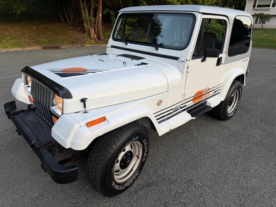 1992 Jeep YJ Wrangler - Image 6 of 19