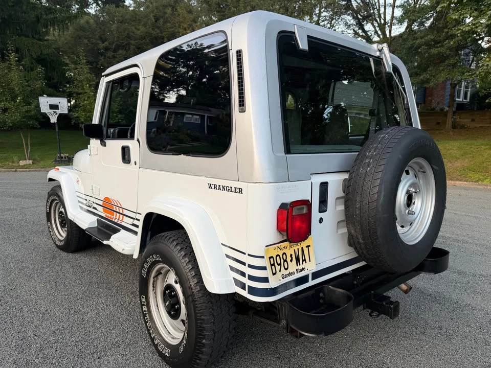 1992 Jeep YJ Wrangler - Image 7 of 19