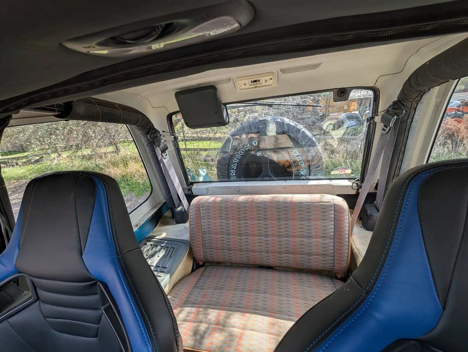 1992 Jeep YJ Wrangler - Image 8 of 9