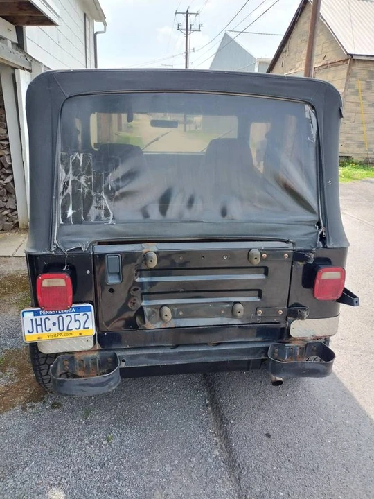 1992 Jeep YJ Wrangler - Image 3 of 23