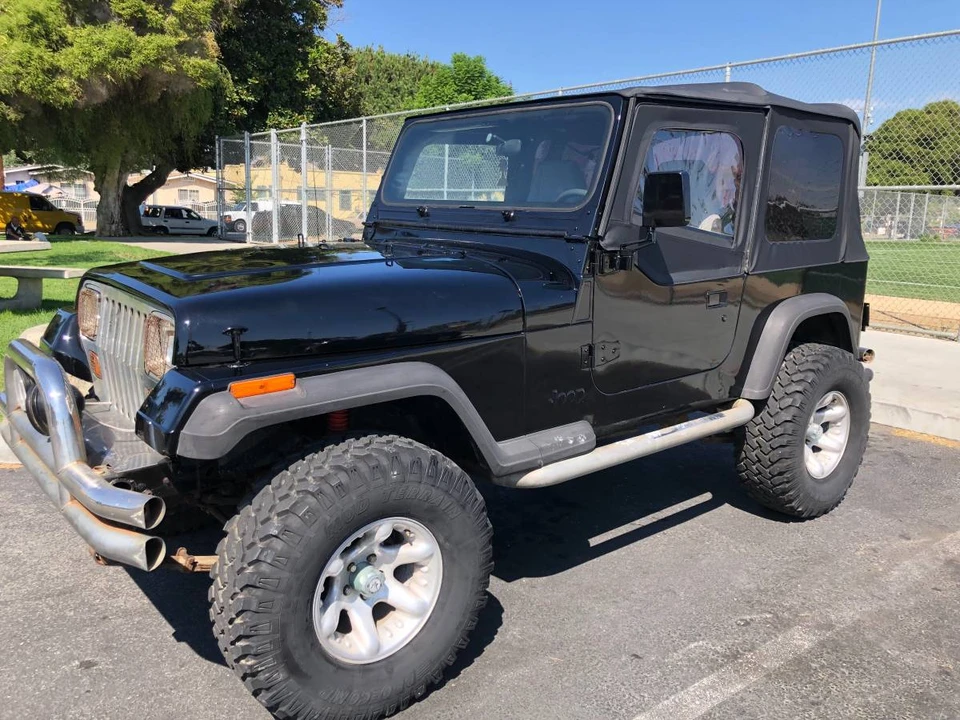 1992 Jeep YJ Wrangler - Image 4 of 10