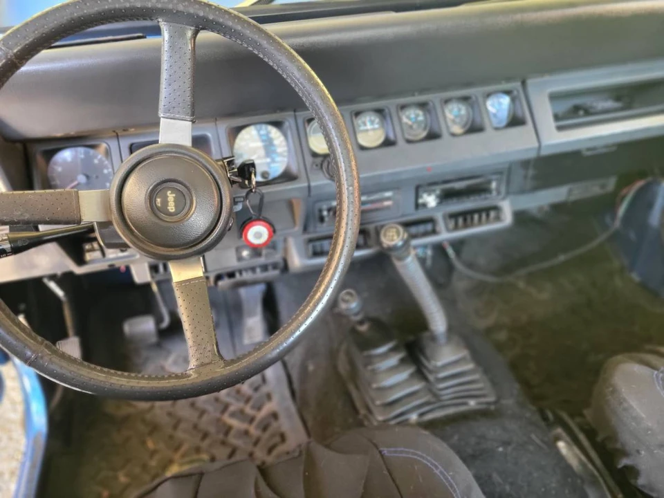 1992 Jeep YJ Wrangler - Image 5 of 5
