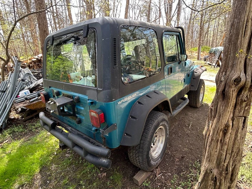 1992 Jeep YJ Wrangler - Image 4 of 9