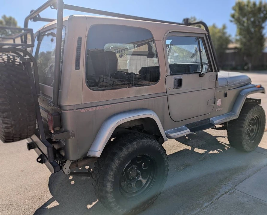 1992 Jeep YJ Wrangler - Image 4 of 7