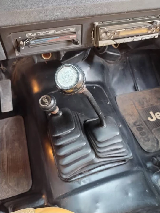 1992 Jeep YJ Wrangler - Image 21 of 23