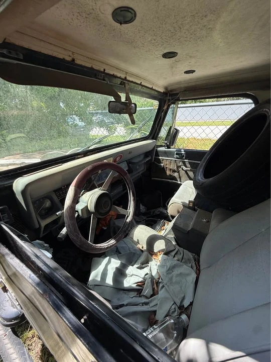 1992 Jeep YJ Wrangler - Image 6 of 6