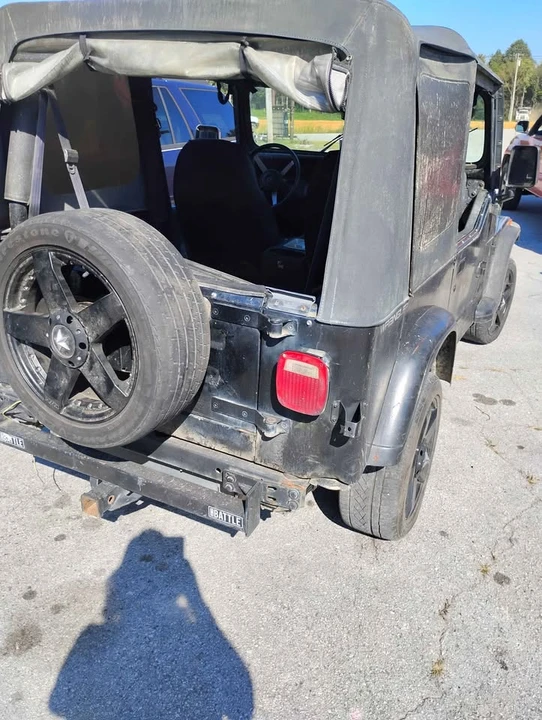 1992 Jeep YJ Wrangler - Image 3 of 5
