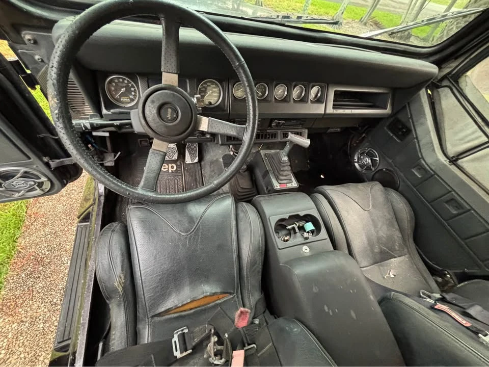 1992 Jeep YJ Wrangler - Image 5 of 11