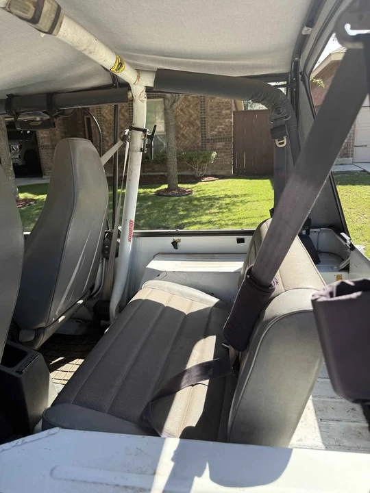 1992 Jeep YJ Wrangler - Image 4 of 8