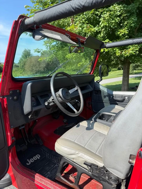 1992 Jeep YJ Wrangler - Image 10 of 15