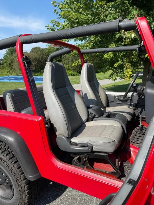 1992 Jeep YJ Wrangler - Image 14 of 15