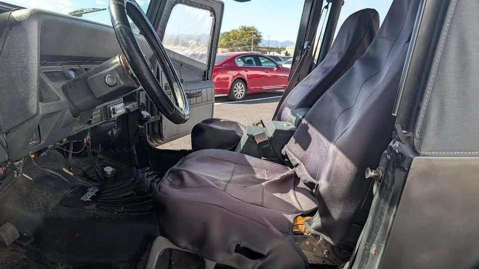 1992 Jeep YJ Wrangler - Image 10 of 13
