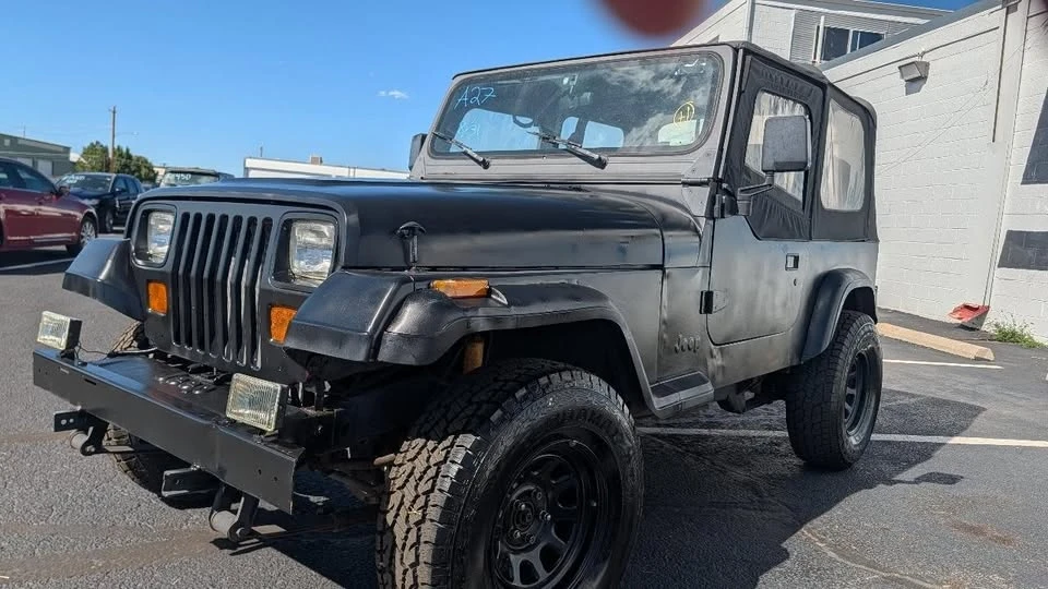 1992 Jeep YJ Wrangler - Image 7 of 13