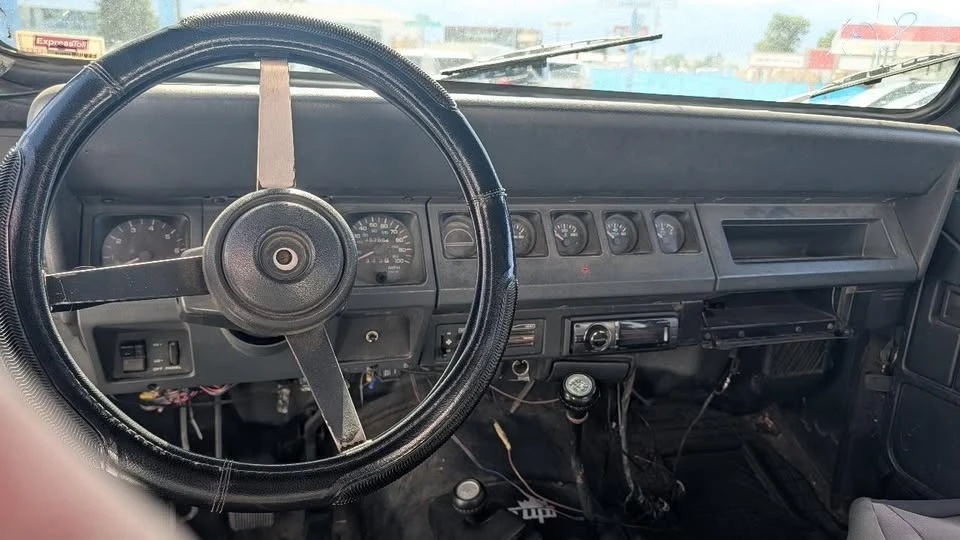 1992 Jeep YJ Wrangler - Image 9 of 13