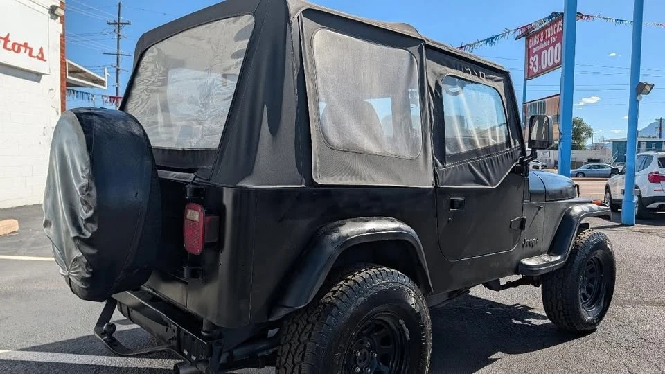 1992 Jeep YJ Wrangler - Image 3 of 13