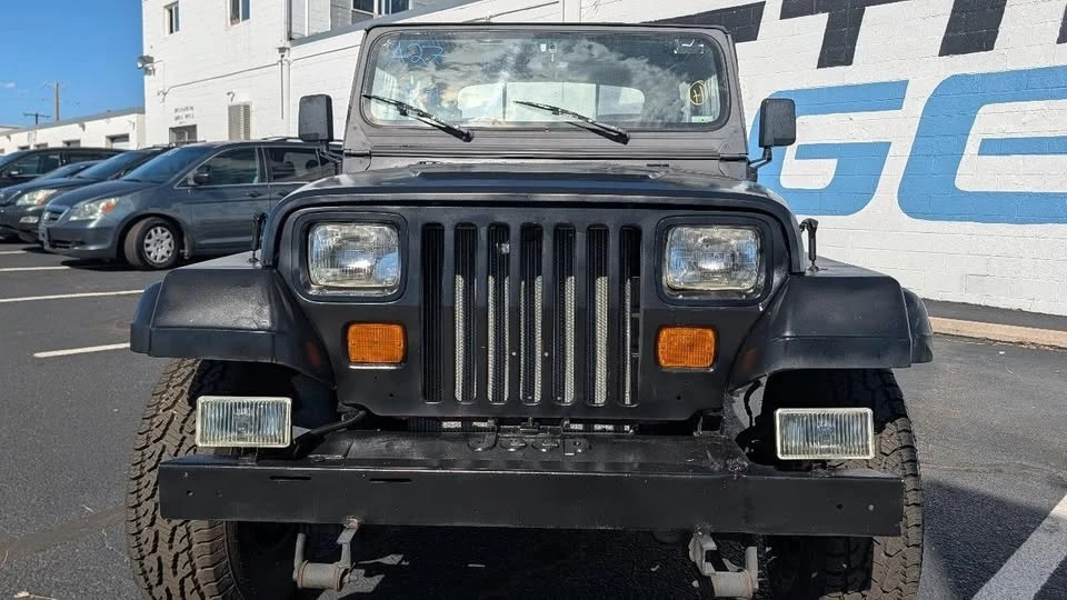 1992 Jeep YJ Wrangler - Image 8 of 13