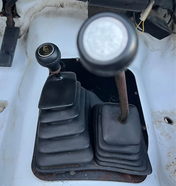 1992 Jeep YJ Wrangler - Image 15 of 16