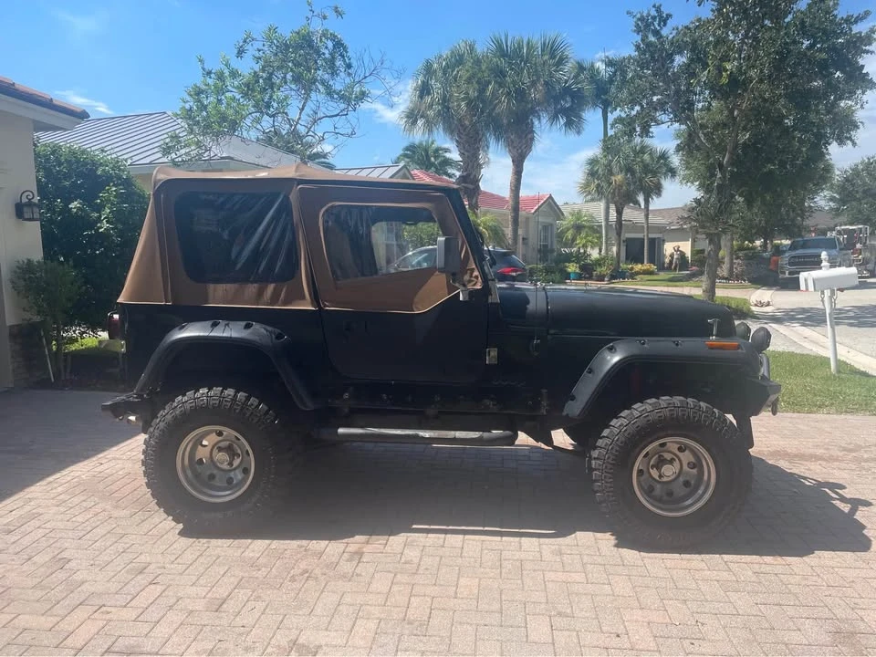 1992 Jeep YJ Wrangler - Image 2 of 4