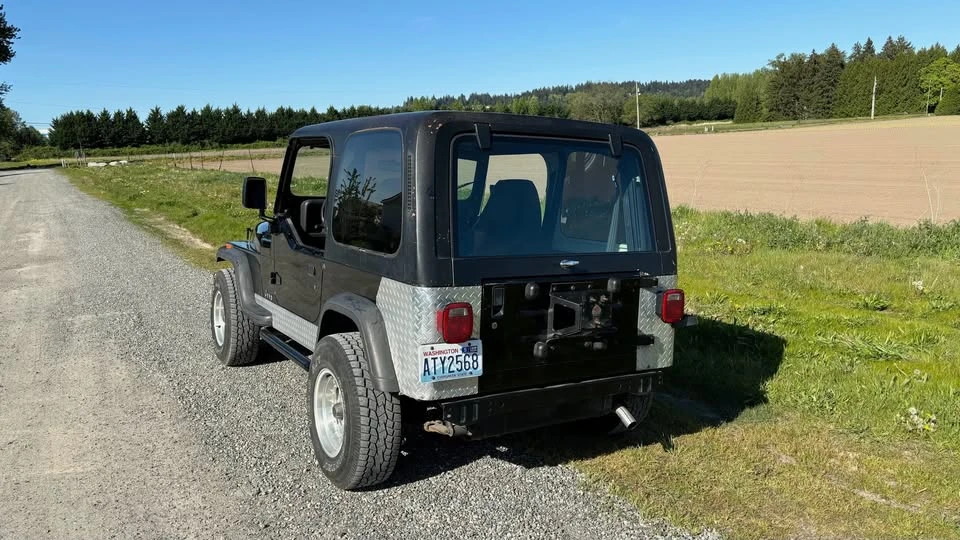 1992 Jeep YJ Wrangler - Image 3 of 3