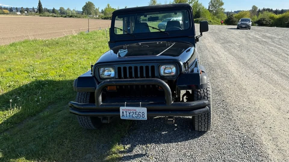 1992 Jeep YJ Wrangler - Image 2 of 3