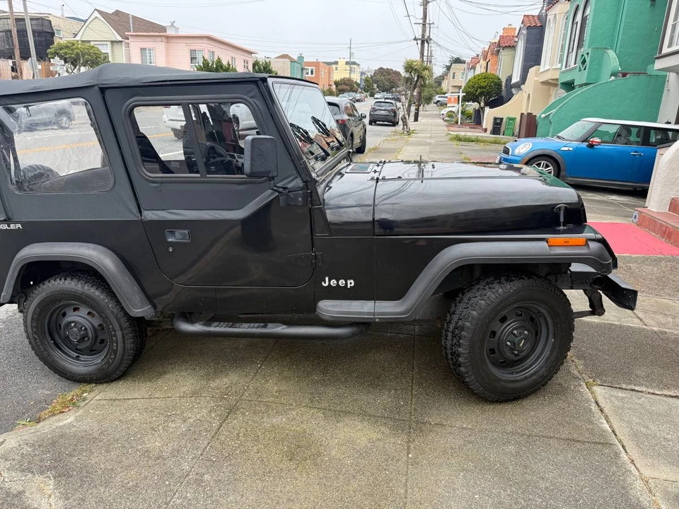 1992 Jeep Wrangler - Image 2 of 9