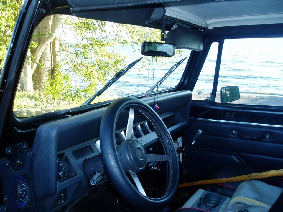 1992 Jeep YJ Wrangler - Image 8 of 11