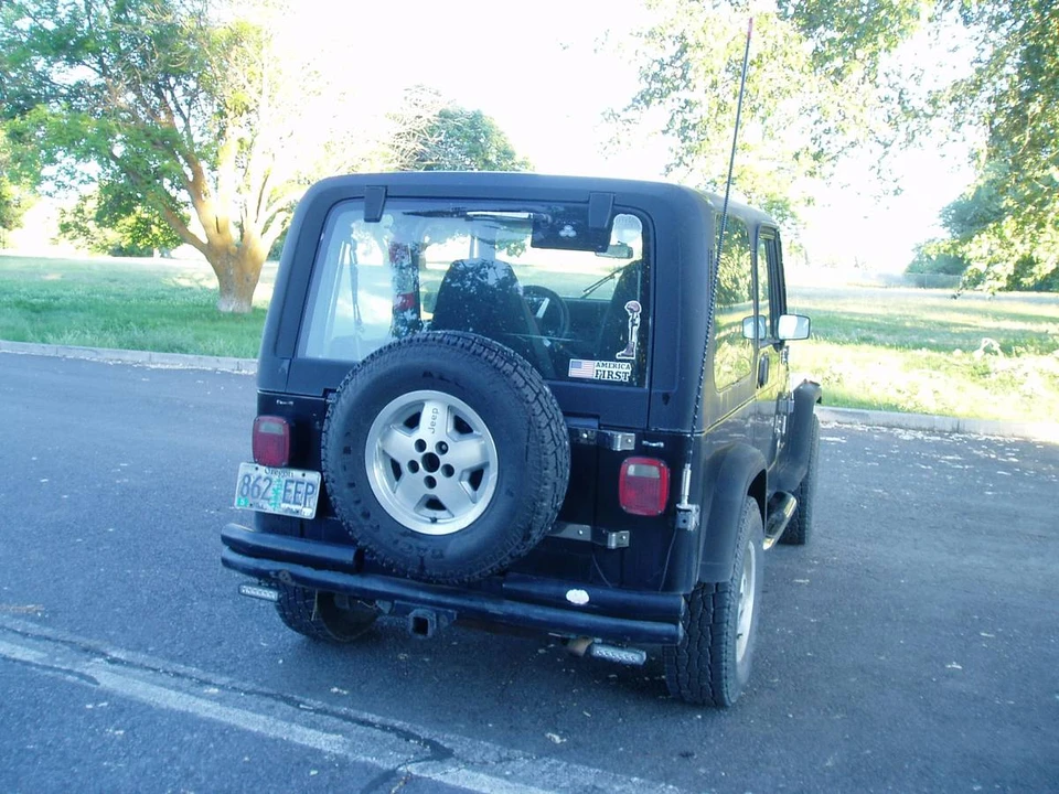 1992 Jeep YJ Wrangler - Image 9 of 11
