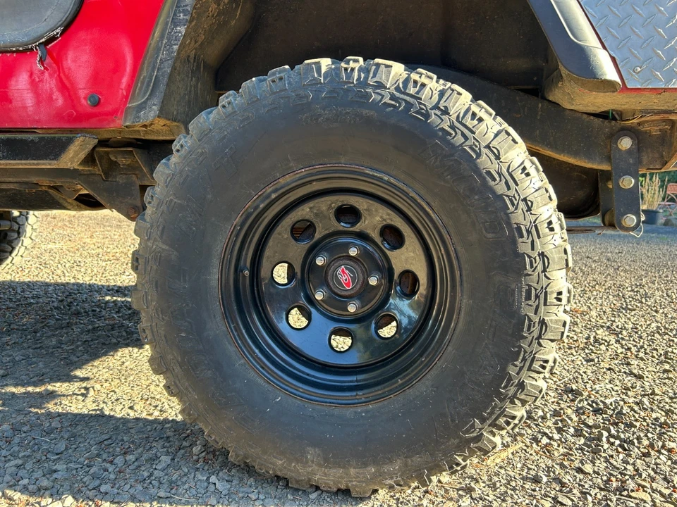 1992 Jeep YJ Wrangler - Image 9 of 10