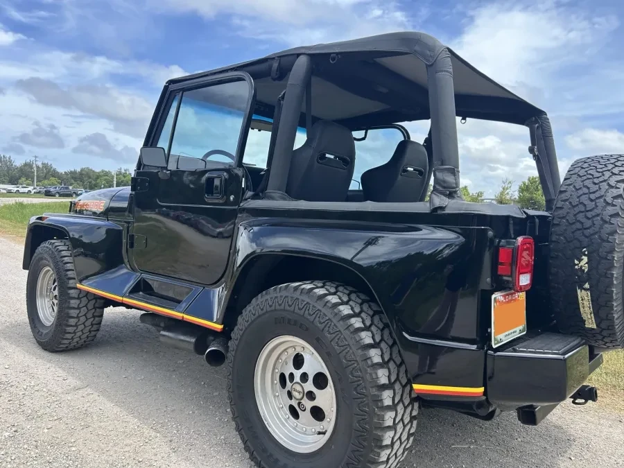 1992 Jeep YJ Wrangler - Image 4 of 18