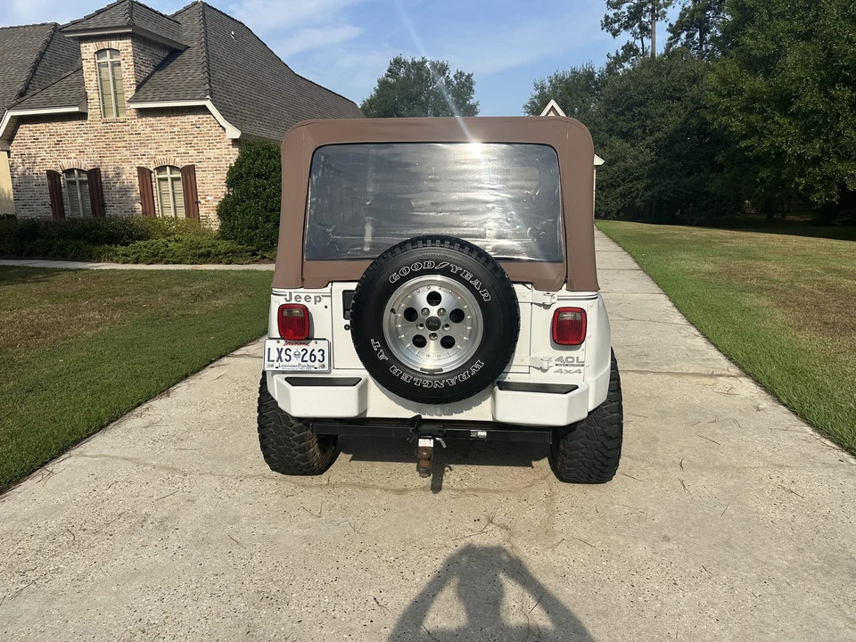 1992 Jeep YJ Wrangler - Image 10 of 31