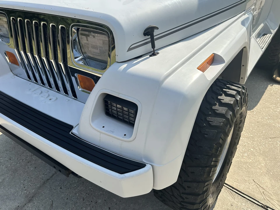 1992 Jeep YJ Wrangler - Image 27 of 31