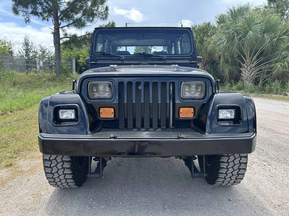 1992 Jeep YJ Wrangler - Image 23 of 31