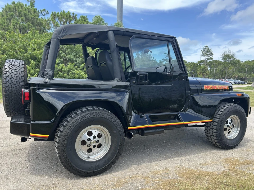 1992 Jeep YJ Wrangler - Image 15 of 31
