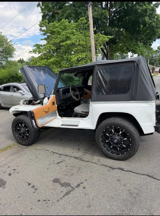 1992 Jeep YJ Wrangler - Image 3 of 14