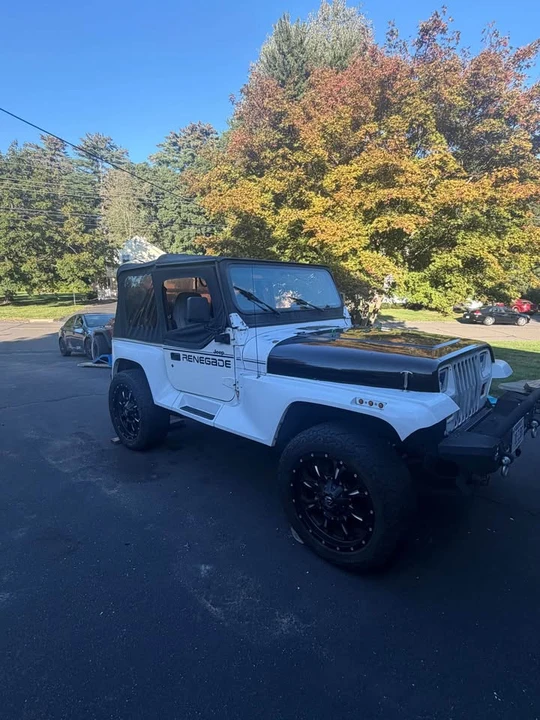 1992 Jeep YJ Wrangler - Image 5 of 14
