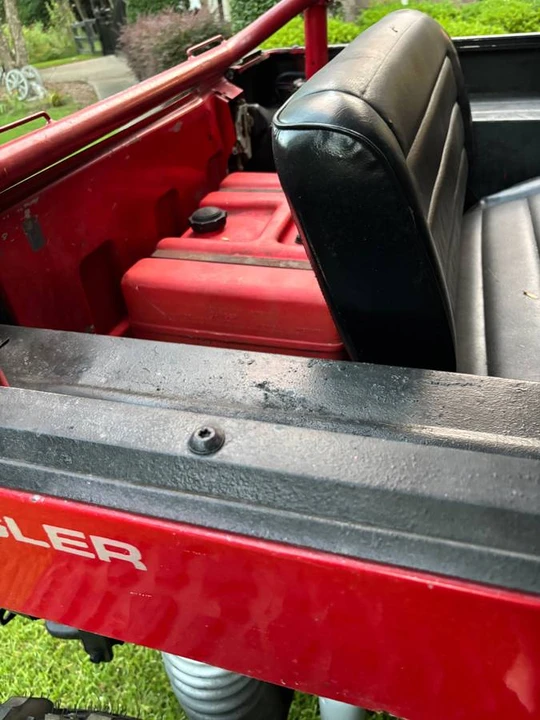 1992 Jeep YJ Wrangler - Image 7 of 13