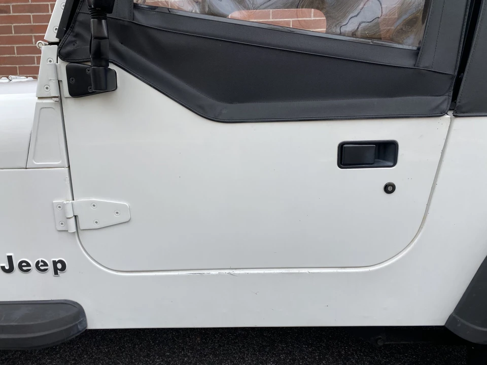 1992 Jeep YJ Wrangler - Image 15 of 31