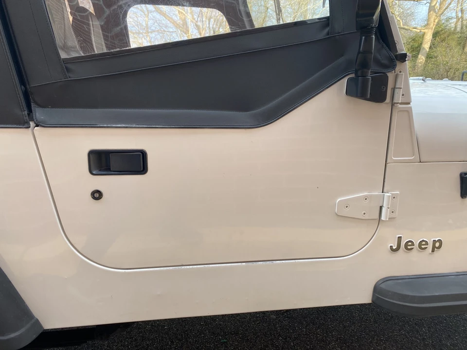 1992 Jeep YJ Wrangler - Image 17 of 31