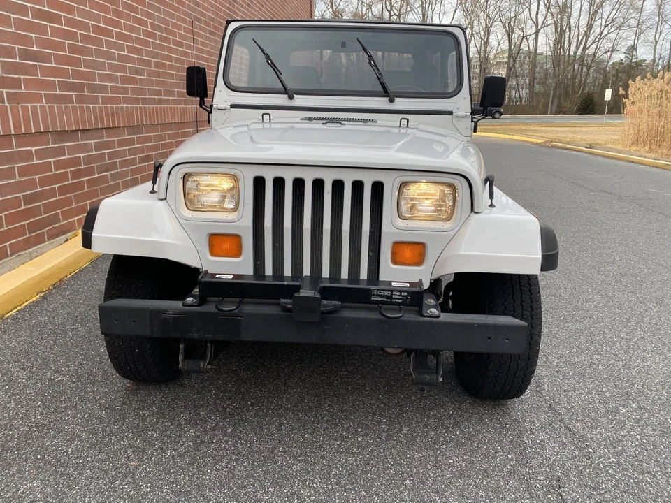 1992 Jeep YJ Wrangler - Image 12 of 31