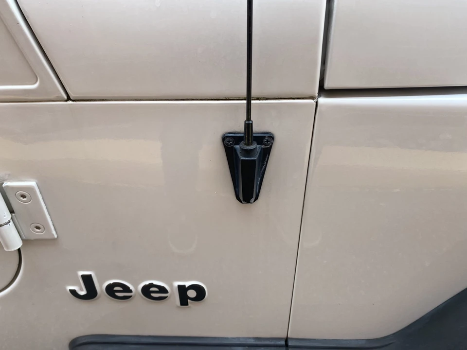 1992 Jeep YJ Wrangler - Image 18 of 31