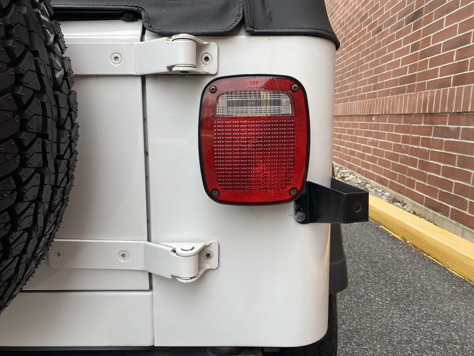 1992 Jeep YJ Wrangler - Image 26 of 31