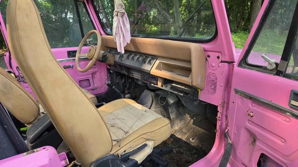 1992 Jeep YJ Wrangler - Image 8 of 9